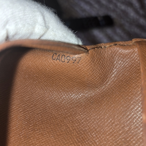 LV Monogram Canvas ID/Card Case - Picture 9 of 10